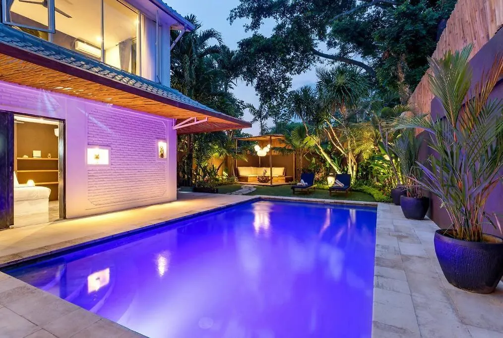 Villa Julietta, 4 Bedroom In The Heart Of Seminyak contacts