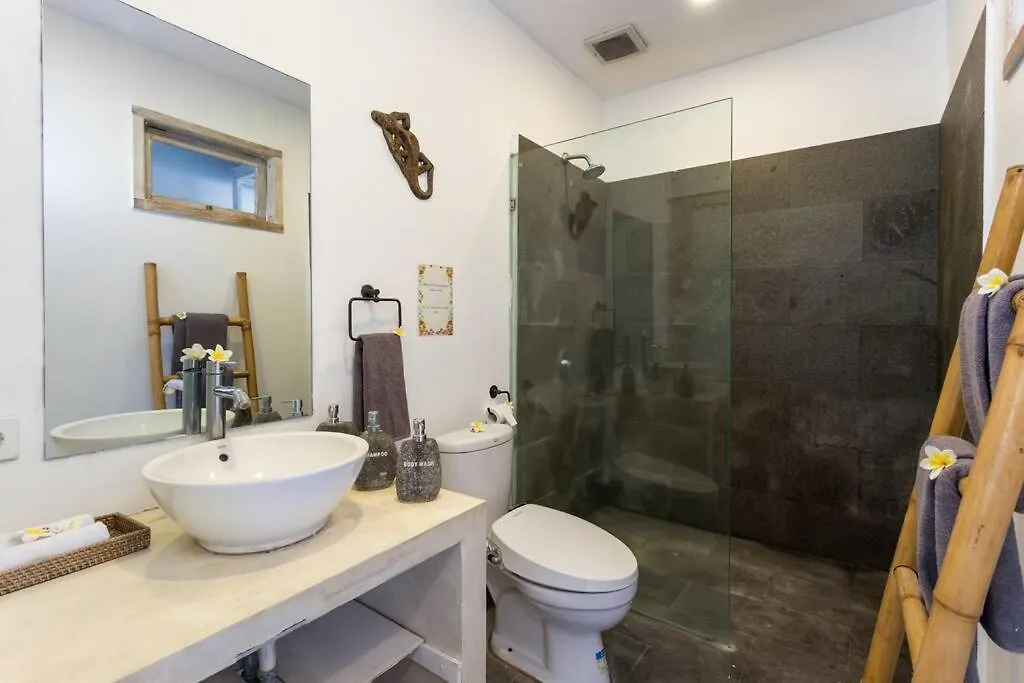 Villa Julietta, 4 Bedroom In The Heart Of Seminyak Индонезия